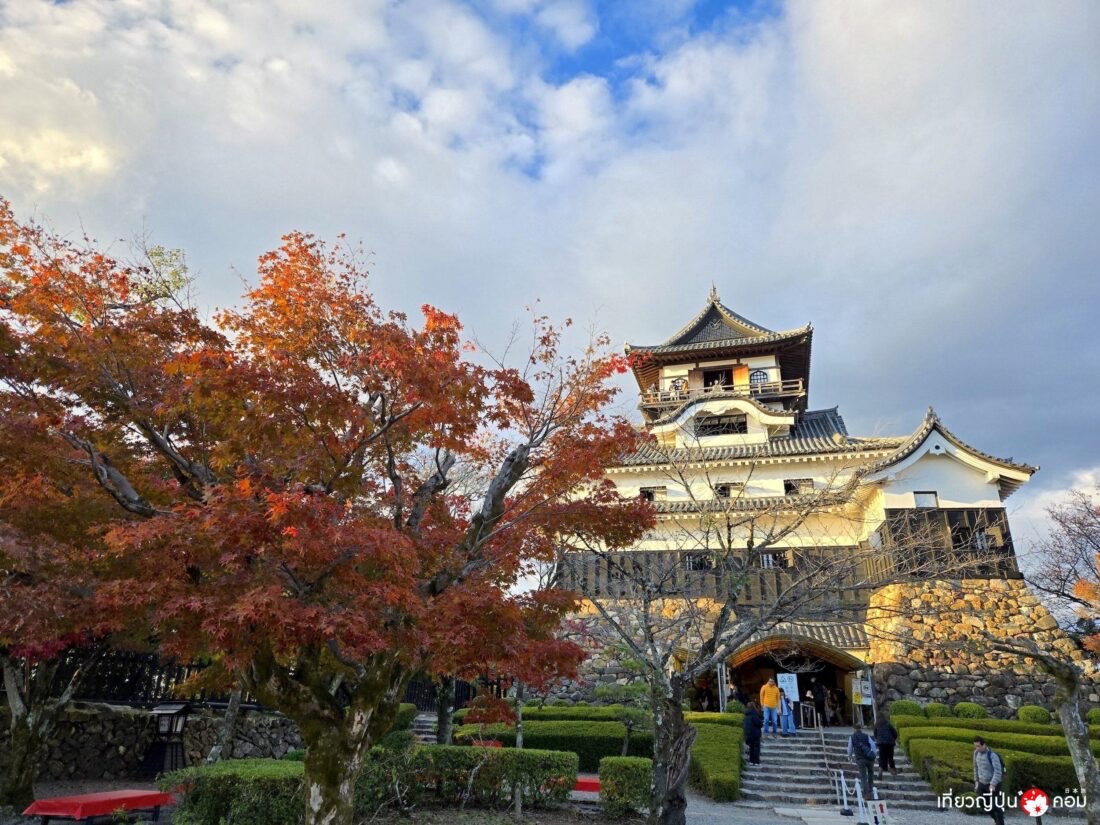 Inuyama Castle National Treasure Keep Autumn