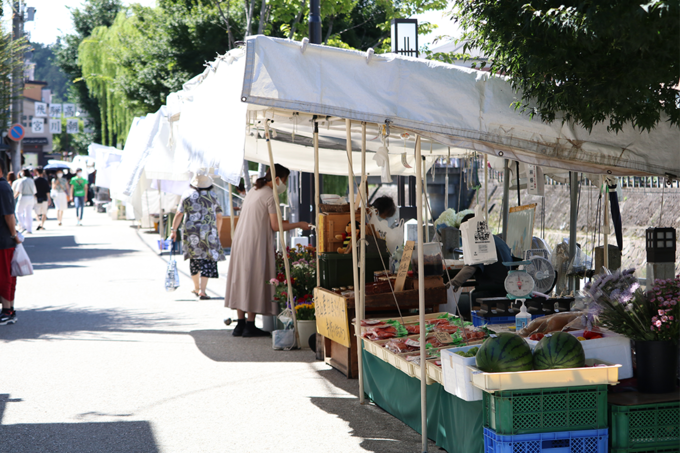 Miyagawa Morning Market Takayama